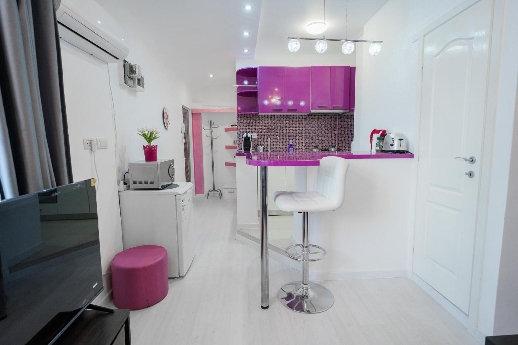 Ultra Central White & Lila Studio Bukurešť Exteriér fotografie