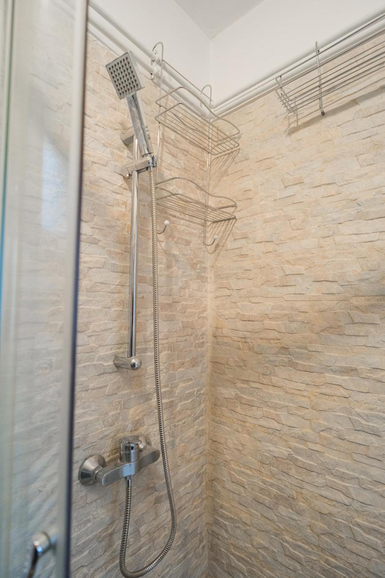 Ultra Central White & Lila Studio Bukurešť Exteriér fotografie
