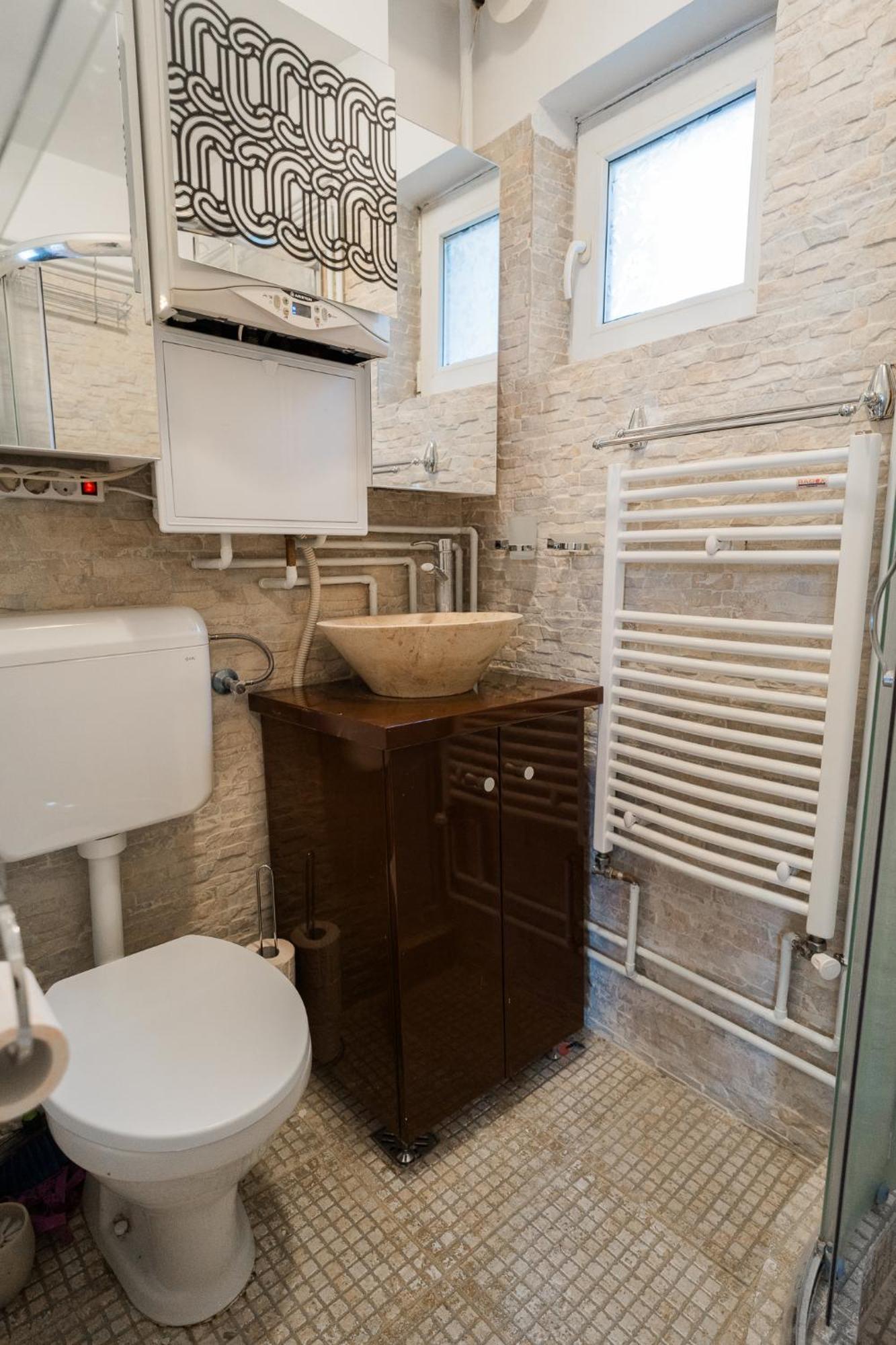 Ultra Central White & Lila Studio Bukurešť Exteriér fotografie